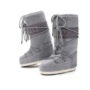 Moon BootIcon felted boots.